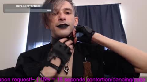 Snapshot of incubussy_x chatting on 8, 1, 2025 Incubussy X online show from 8, 1, 2025