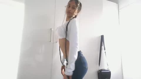 indanbella19 online show from 24, 4, 2026