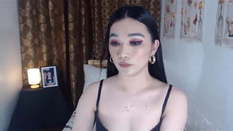 indestructabletrixie online show from 10, 1, 2025