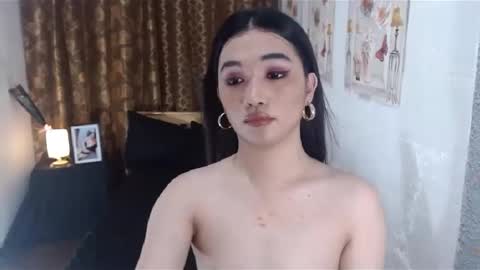 indestructabletrixie online show from 14, 2, 2025