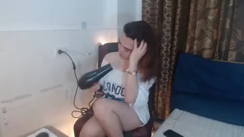 indestructabletrixie online show from 9, 4, 2026