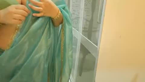 Snapshot of indian_simona chatting on 22, 5, 2026 Simona online show from 22, 5, 2026