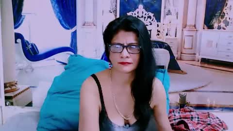 Snapshot of indianallure chatting on 2, 12, 2024 Femiez online show from 2, 12, 2024