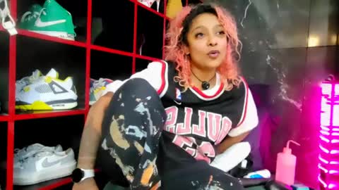 Snapshot of indianbeauty27_ chatting on 15, 5, 2026 Nikki online show from 15, 5, 2026