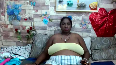 Snapshot of indianblue3 chatting on 12, 2, 2025 tracy online show from 12, 2, 2025