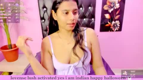 Snapshot of indianflame chatting on 4, 11, 2025 PARADISEQUEEN online show from 4, 11, 2025