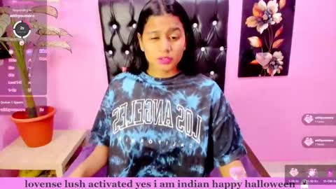 Snapshot of indianflame chatting on 17, 11, 2025 PARADISEQUEEN online show from 17, 11, 2025