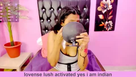 Snapshot of indianflame chatting on 21, 11, 2025 PARADISEQUEEN online show from 21, 11, 2025