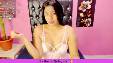 PARADISEQUEEN online show from 22, 7, 2026