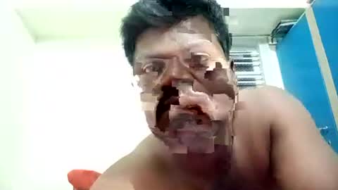 Snapshot of indianhairycheast chatting on 18, 10, 2025 Indianhairychest online show from 18, 10, 2025