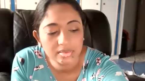 Snapshot of indianplaygal69 chatting on 10, 10, 2025 Indianpalgal69 online show from 10, 10, 2025