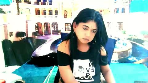 Mika online show from 31, 10, 2025