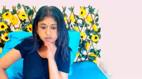 Mika online show from 4, 12, 2025