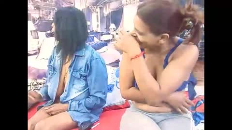 Snapshot of indiansexyass4u2luv chatting on 15, 2, 2026 indiansexyass4u2luv online show from 15, 2, 2026