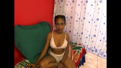 Snapshot of indianvixen07 chatting on 22, 2, 2026 indianvixen07 online show from 22, 2, 2026