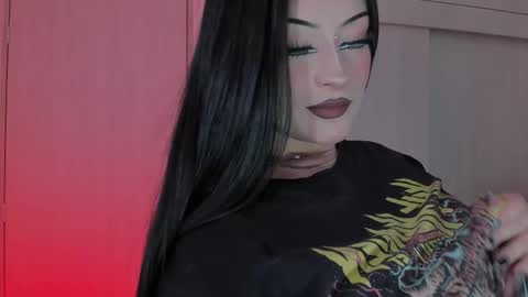 Hey  Im Indie follow me on my instagram  online show from 26, 9, 2025