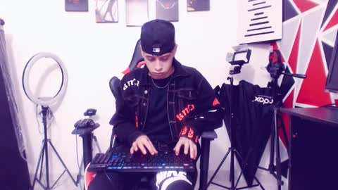 matias online show from 12, 11, 2025