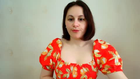 Snapshot of inessa_beauty chatting on 7, 5, 2026 Inessa online show from 7, 5, 2026