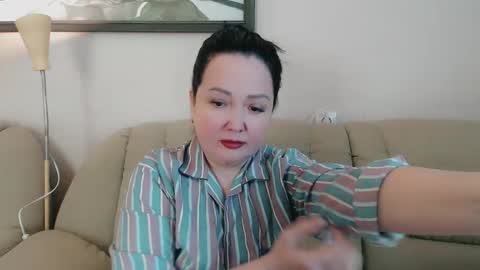 Snapshot of infinity_loveliness chatting on 17, 11, 2025 Infinity online show from 17, 11, 2025