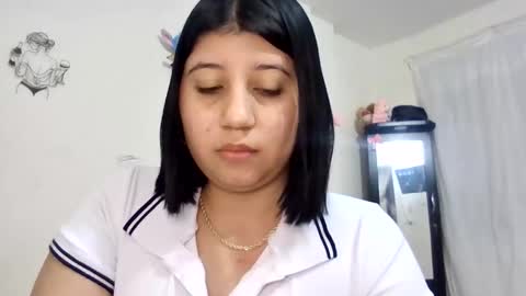 Snapshot of inid_sinclair chatting on 4, 12, 2025 inid_sinclair online show from 4, 12, 2025