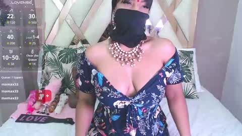 Snapshot of iniya_parul chatting on 8, 11, 2025 Iniya online show from 8, 11, 2025