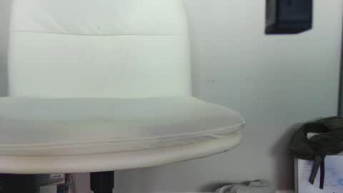Hanging Out online show from 17, 3, 2026