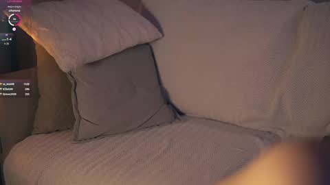 Im Senise Welcome to my room My instagram  online show from 21, 2, 2025