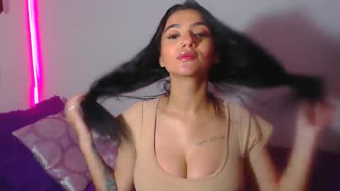 Snapshot of innocent_fox chatting on 21, 5, 2026 Abril online show from 21, 5, 2026