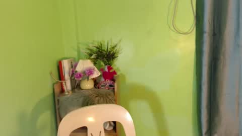 Reign online show from 22, 2, 2025