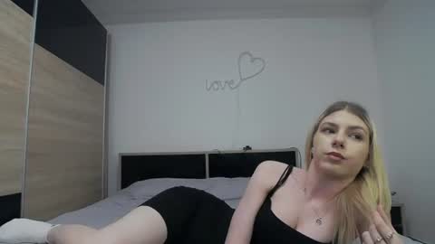 Snapshot of innocentangel2 chatting on 18, 6, 2026 innocentangel2 online show from 18, 6, 2026