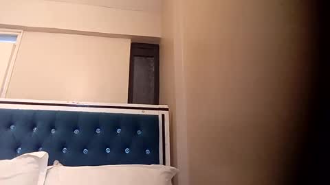 Amber online show from 23, 2, 2025