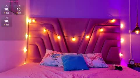 innocenthazel online show from 28, 10, 2025