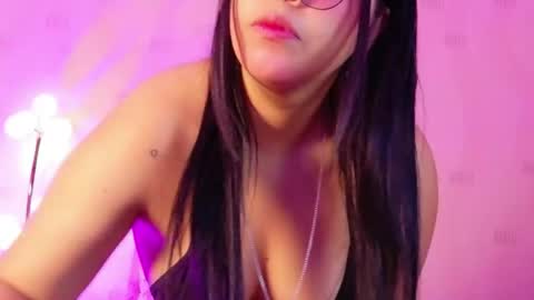 Snapshot of innocenthazel chatting on 26, 4, 2026 innocenthazel online show from 26, 4, 2026