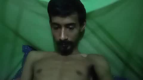 interne8famous online show from 28, 10, 2025