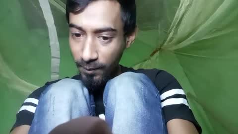 interne8famous online show from 13, 1, 2026