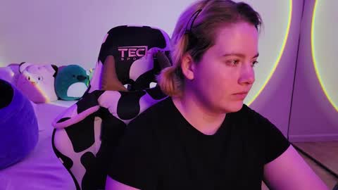 Faye online show from 15, 12, 2024