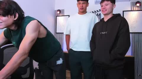 Snapshot of interracial_wallen chatting on 12, 3, 2025 Damian Sam Jack Daniel and James online show from 12, 3, 2025