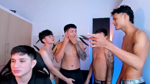 Snapshot of interracial_wallen chatting on 5, 11, 2025 Damian Sam Jack Daniel and James online show from 5, 11, 2025