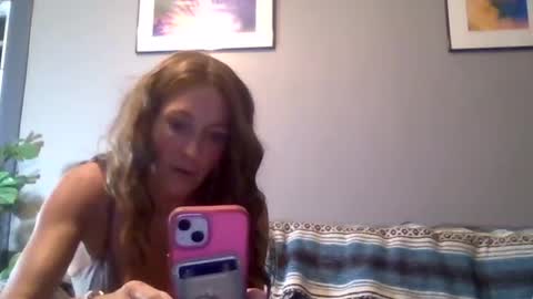 Snapshot of intolife28 chatting on 5, 7, 2026 intolife28 online show from 5, 7, 2026