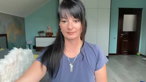 Snapshot of iracherrynow chatting on 10, 6, 2026 iracherrynow online show from 10, 6, 2026