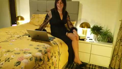 Irena Adler online show from 17, 7, 2026