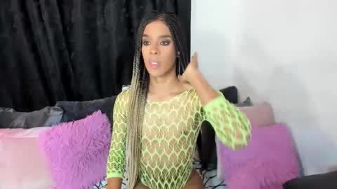 Irene Aguirre online show from 8, 3, 2025