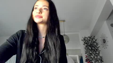 Ir s room online show from 13, 12, 2024