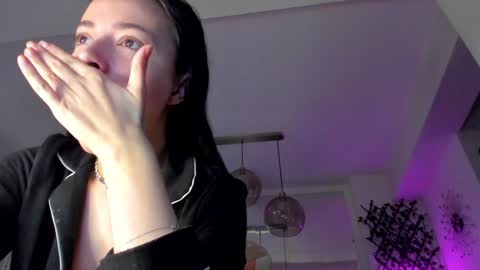 Ir s room online show from 3, 2, 2025