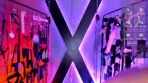 iris_cinthia_bdsm online show from 13, 6, 2026
