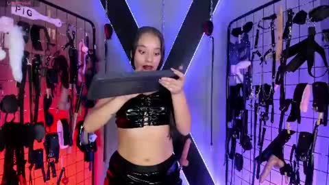 iris_cinthia_bdsm online show from 5, 7, 2026