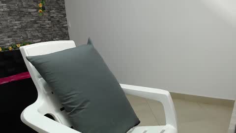 Snapshot of iris_joi chatting on 19, 2, 2025 Iirs online show from 19, 2, 2025