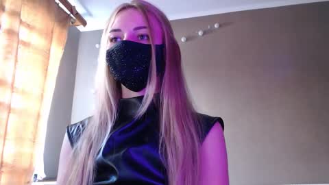 Lily online show from 22, 9, 2025