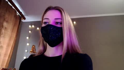 Lily online show from 22, 12, 2025