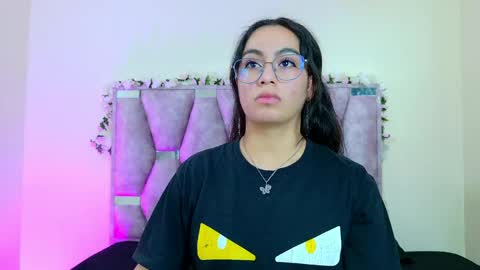 Snapshot of iris_mandarinne chatting on 19, 4, 2026 Iris online show from 19, 4, 2026
